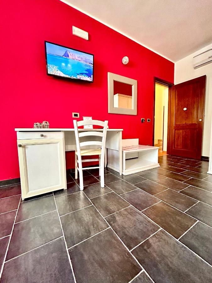 كاستيلوزو B&B L'Angolino Della Nonna المظهر الخارجي الصورة