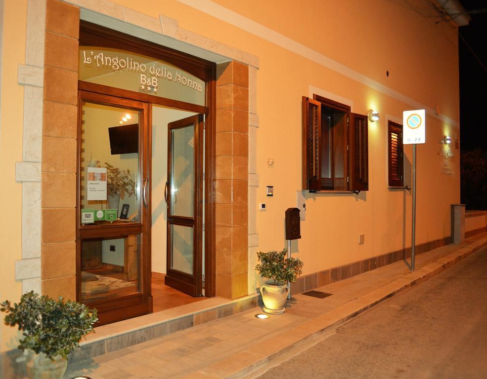 كاستيلوزو B&B L'Angolino Della Nonna المظهر الخارجي الصورة