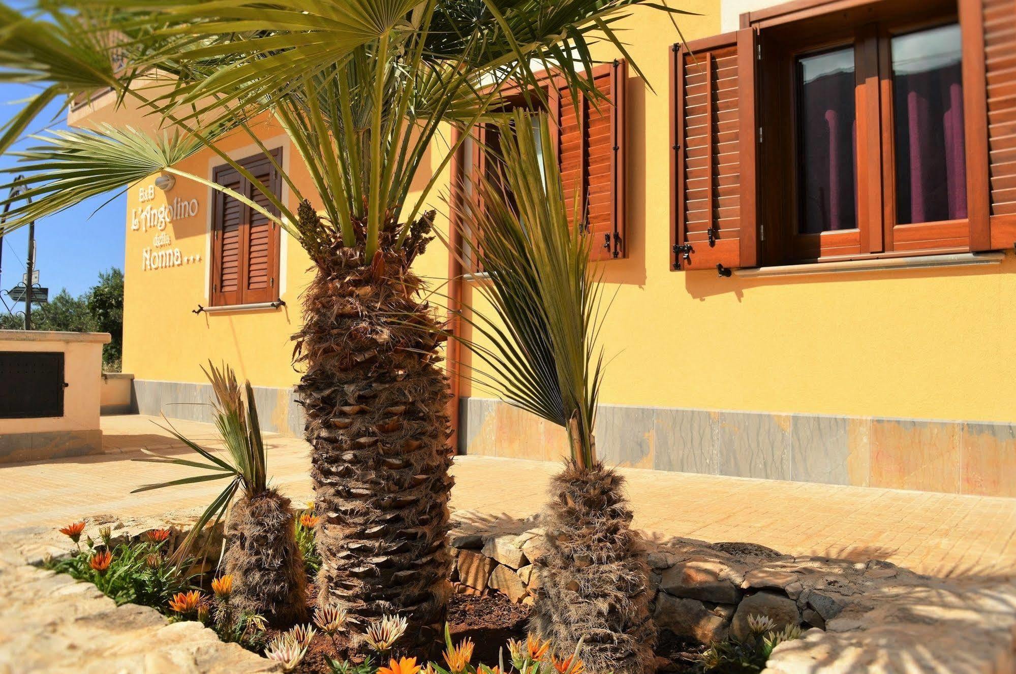 كاستيلوزو B&B L'Angolino Della Nonna المظهر الخارجي الصورة