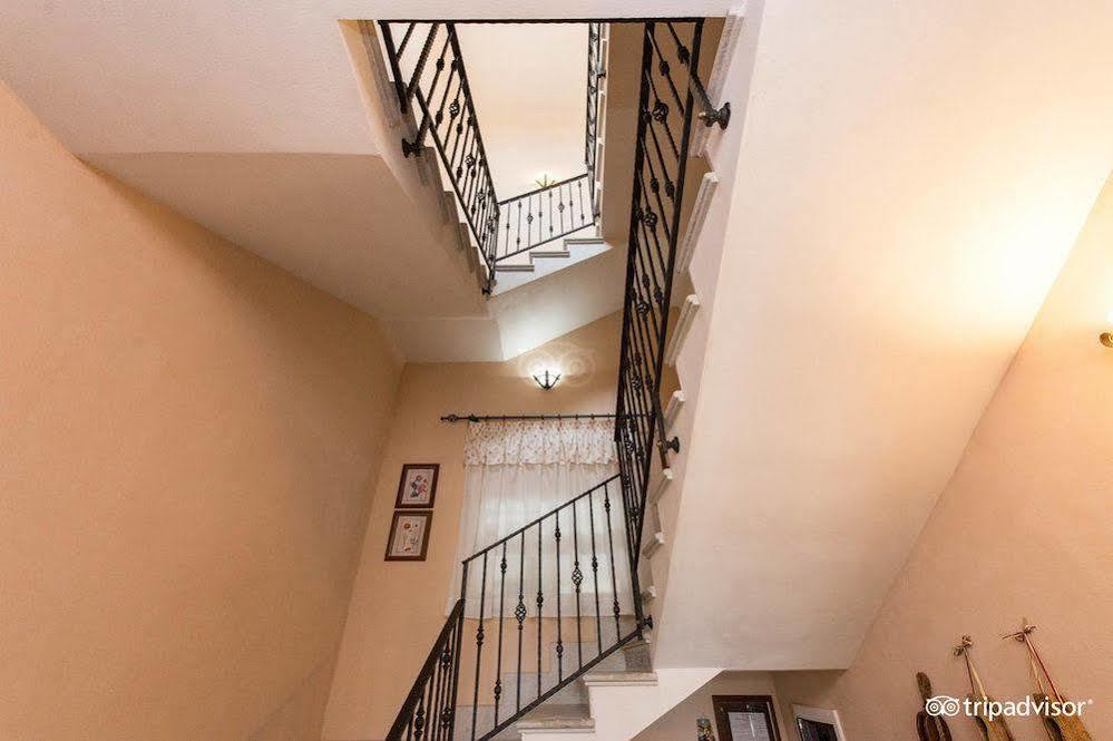 كاستيلوزو B&B L'Angolino Della Nonna المظهر الخارجي الصورة